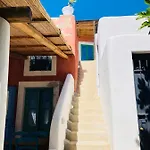 Konukevi Le Sette Sorelle 4*